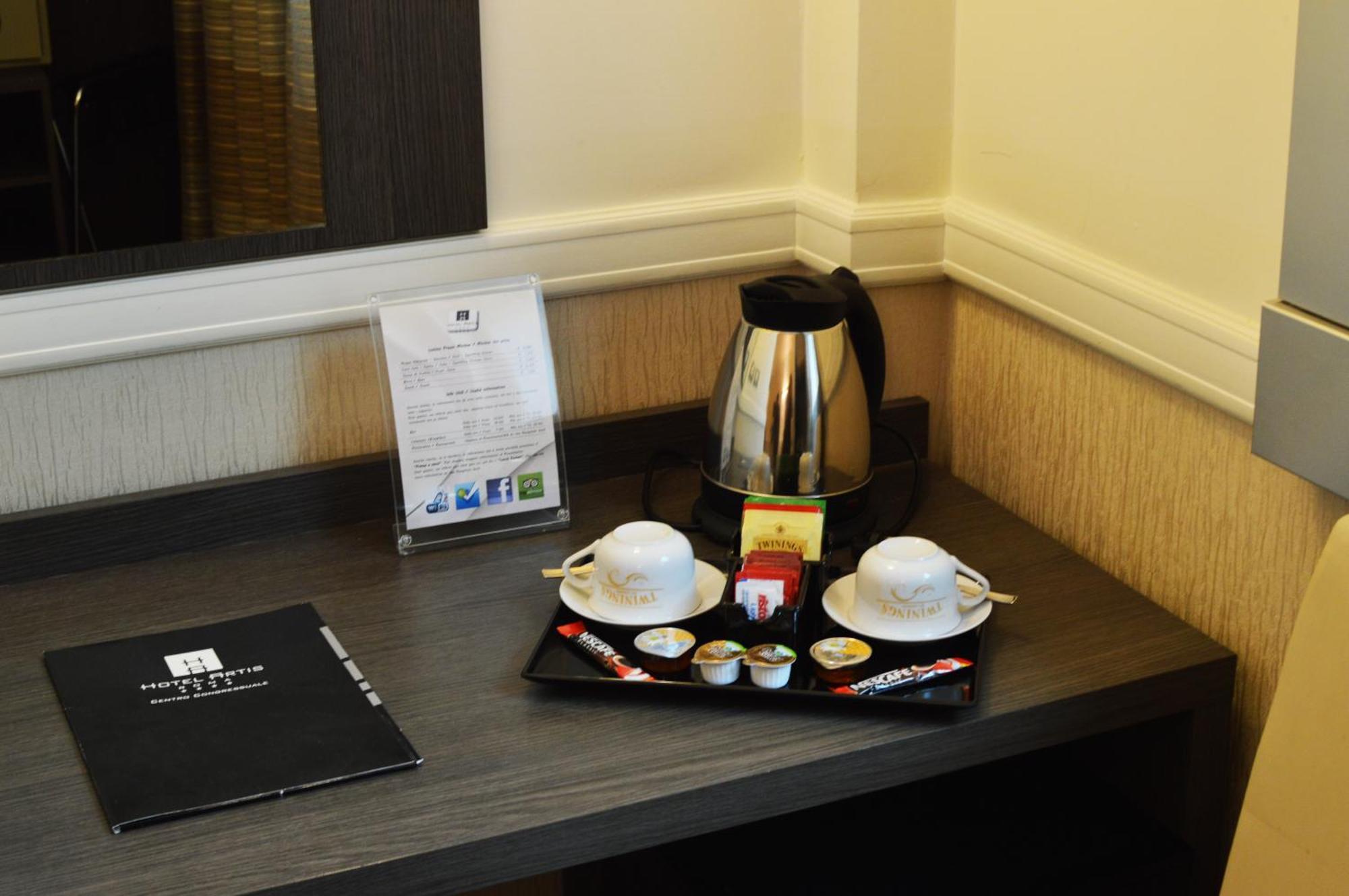 Artis Hotel 4*
